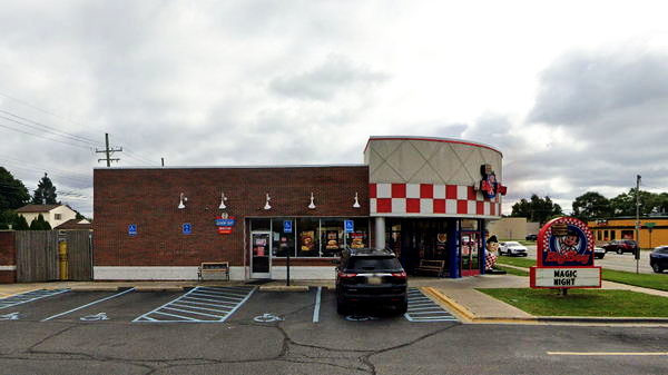 Big Boy Restaurants (Elias Brothers, Elias Bros) - Madison Heights - 30460 John R Rd (newer photo)